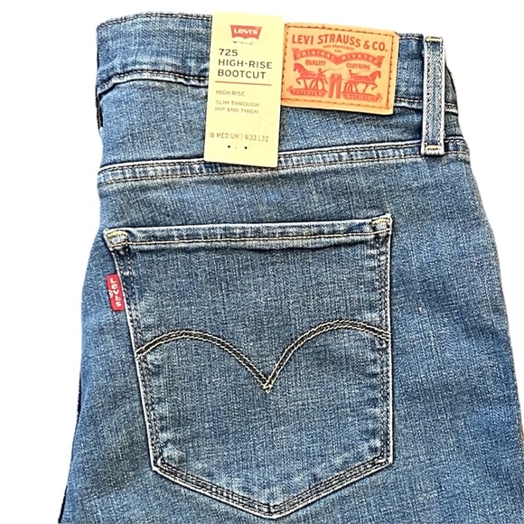 Levi’s 725 High Rise Bootcut, 30x30 - Picture 11 of 14